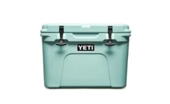 YETI Tundra 35 -Alfa Grill Shop 190002 Seafoam Hard Coolers Website Assets Studio 35 F 1680x1024 1