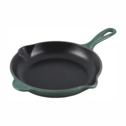 Le Creuset Traditional Skillet - 9" -Alfa Grill Shop L2024 23795