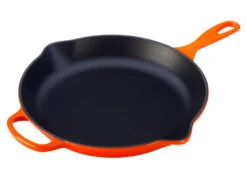 Le Creuset Signature Skillet - 11 3/4" 16 Le Creuset Signature Skillet - 11 3/4" -Alfa Grill Shop LS2024 302